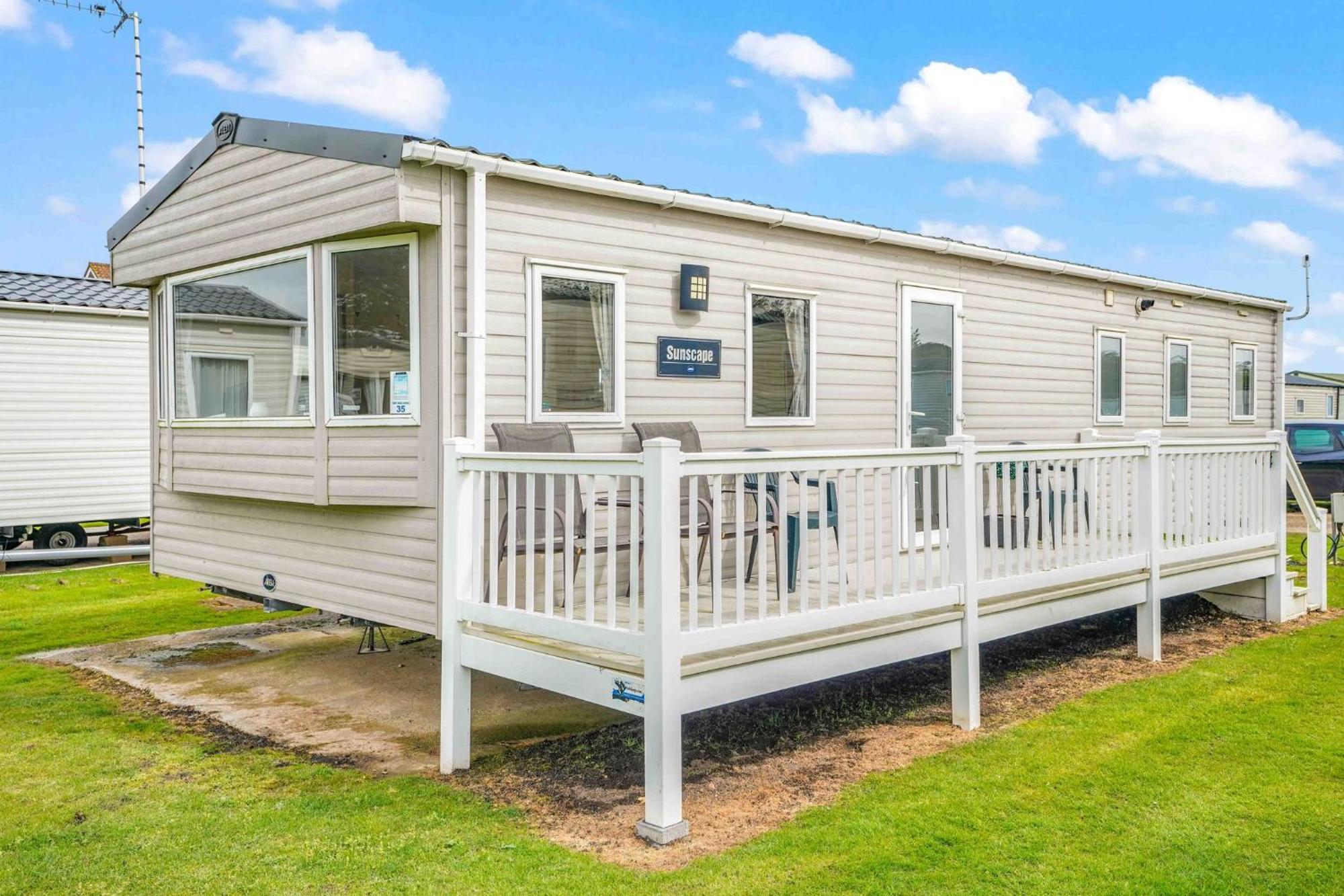Sunscape Lodge Corton  Esterno foto
