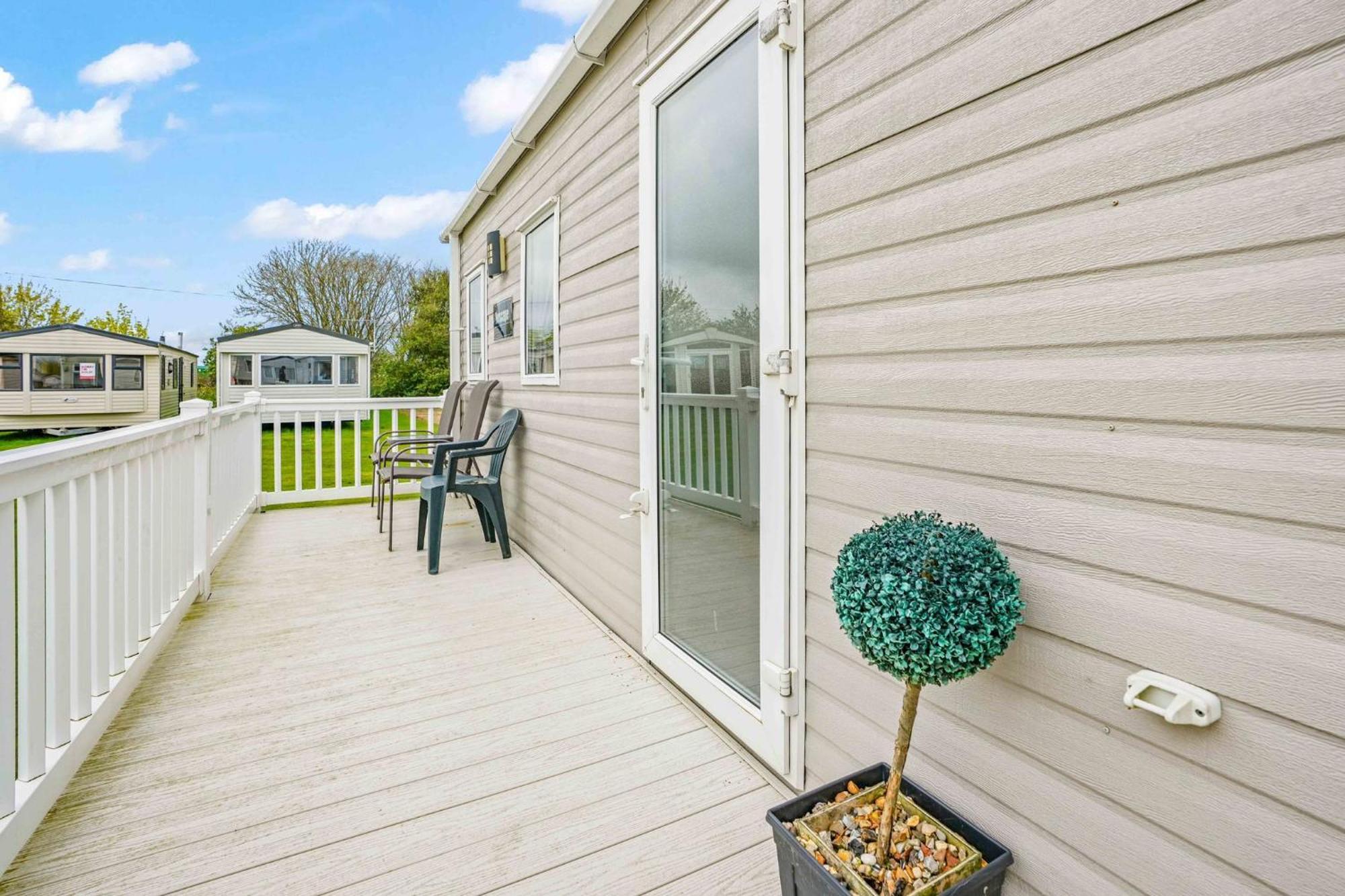 Sunscape Lodge Corton  Esterno foto